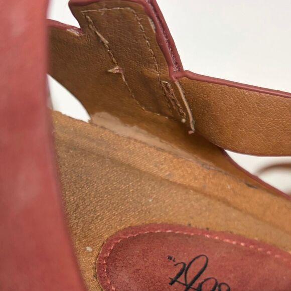 EuroSoft Gianetta Sandals Red 9.5 - Picture 6 of 6